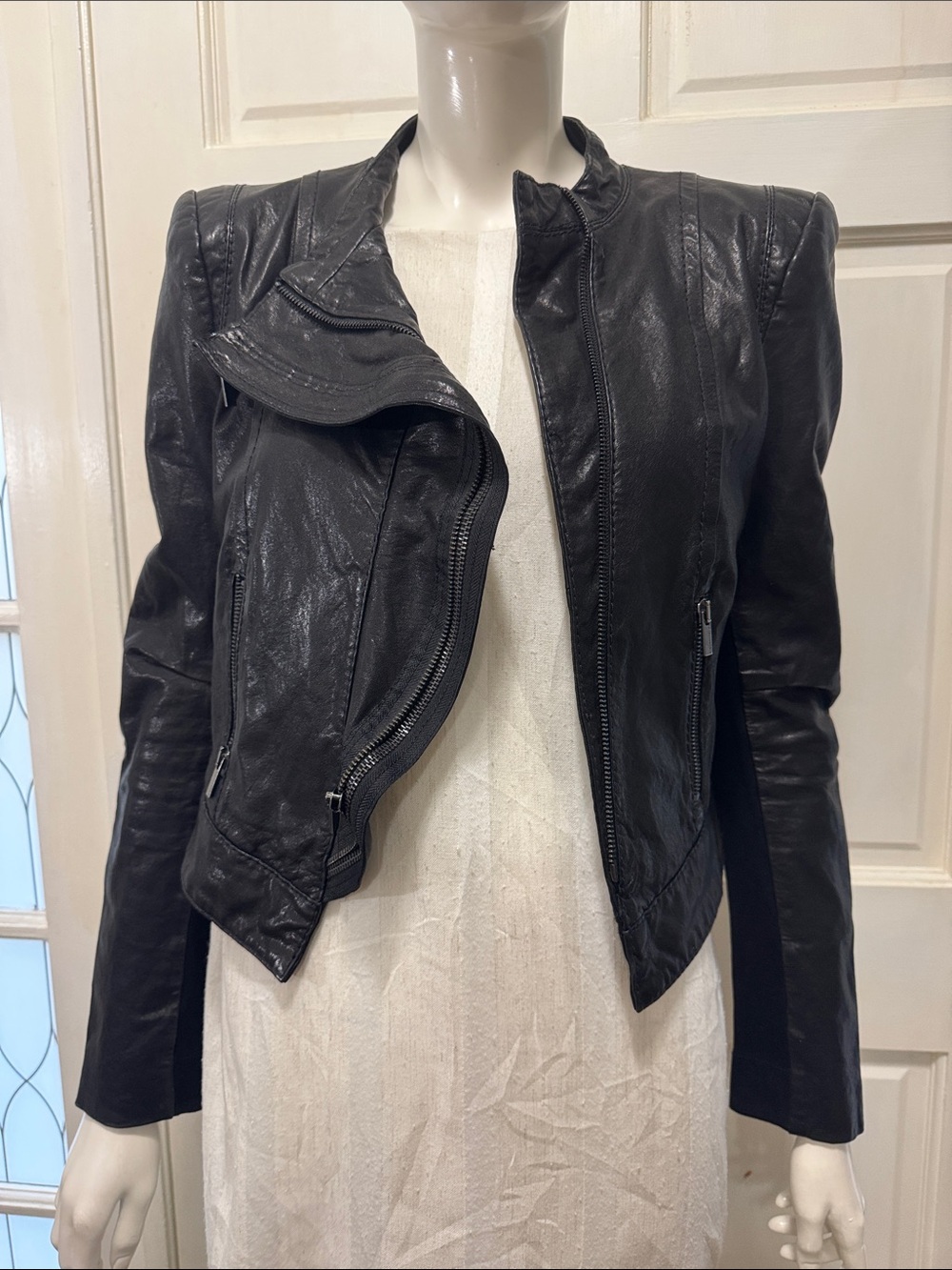 BCBGMaxAzria Soft Leather Biker
Jacket Asymmetrical Collar Cropped Style Size S - Picture 4 of 16